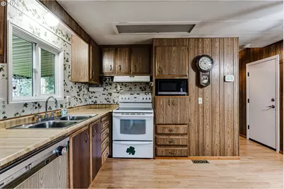 82274 River Dr #1, Creswell, OR 97426 - Photo 23