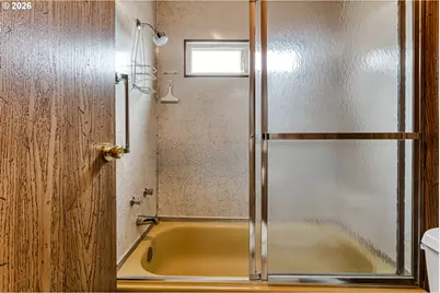 82274 River Dr #1, Creswell, OR 97426 - Photo 17