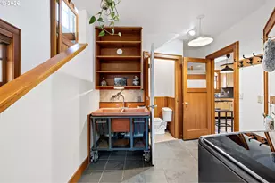 916 G St, Springfield, OR 97477 - Photo 27