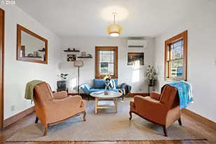 916 G St, Springfield, OR 97477 - Photo 11