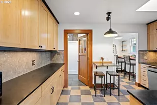 916 G St, Springfield, OR 97477 - Photo 21