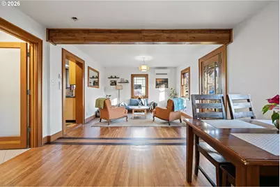 916 G St, Springfield, OR 97477 - Photo 9