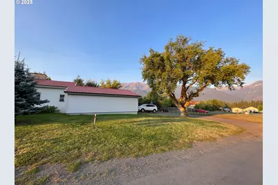 100 W 10th St, Joseph, OR 97846 - Photo 5