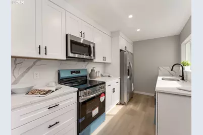 7306 N Newell Ave, Portland, OR 97203 - Photo 7