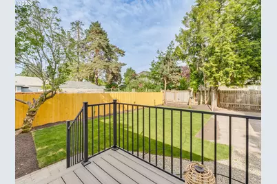7306 N Newell Ave, Portland, OR 97203 - Photo 17