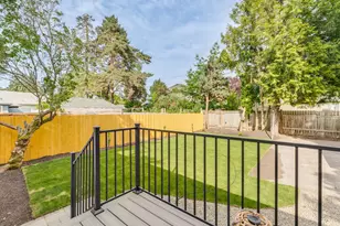 7306 N Newell Ave, Portland, OR 97203 - Photo 17