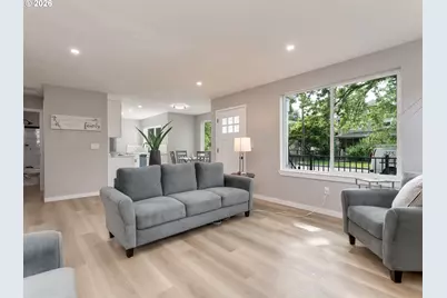 7306 N Newell Ave, Portland, OR 97203 - Photo 5
