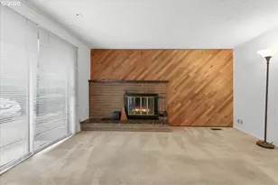 12140 SW Camden Ln, Beaverton, OR 97008 - Photo 7