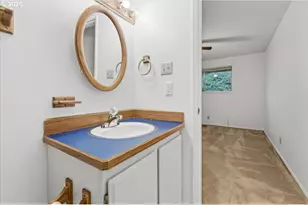 12140 SW Camden Ln, Beaverton, OR 97008 - Photo 29