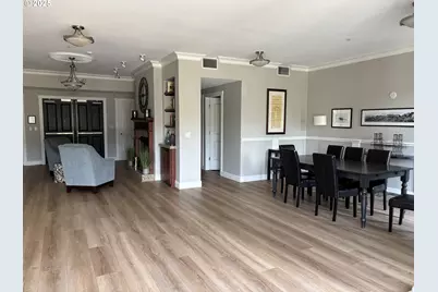 196 SE Spokane St #106, Portland, OR 97202 - Photo 31