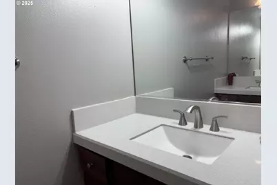 196 SE Spokane St #106, Portland, OR 97202 - Photo 15