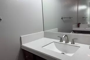 196 SE Spokane St, Portland, OR 97202 - Photo 15