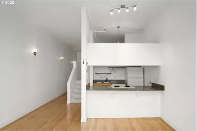 1910 SW 18th Ave #34, Portland, OR 97201 - Photo 5