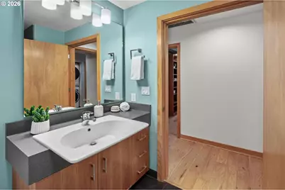 1130 NW 12th Ave #308, Portland, OR 97209 - Photo 35