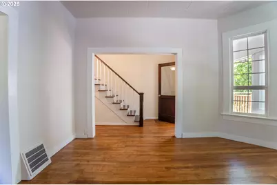 7228 SW 4th Ave, Portland, OR 97219 - Photo 9