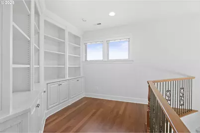 9941 NW Upton Ct, Portland, OR 97229 - Photo 23