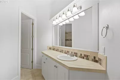 9941 NW Upton Ct, Portland, OR 97229 - Photo 21