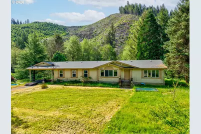 13339 N Myrtle Rd, Myrtle Creek, OR 97457 - Photo 1