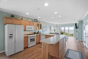1113 N Hwy 101, Depoe Bay, OR 97341 - Photo 39