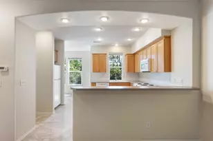 858 NE Caden Ave, Hillsboro, OR 97124 - Photo 13