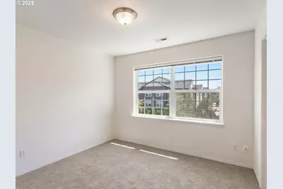 858 NE Caden Ave, Hillsboro, OR 97124 - Photo 35