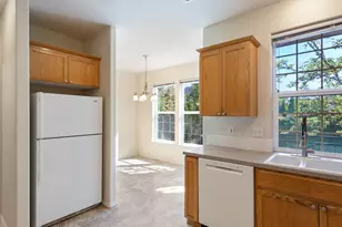 858 NE Caden Ave, Hillsboro, OR 97124 - Photo 15