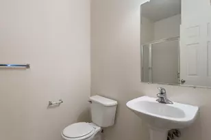 858 NE Caden Ave, Hillsboro, OR 97124 - Photo 9