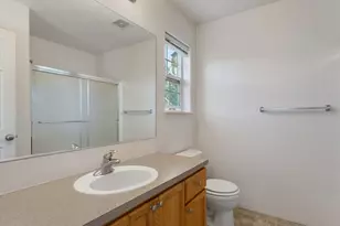 858 NE Caden Ave, Hillsboro, OR 97124 - Photo 37