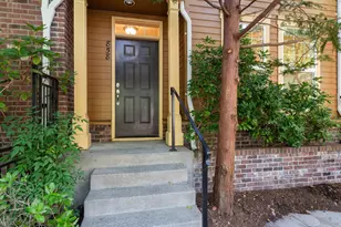 858 NE Caden Ave, Hillsboro, OR 97124 - Photo 5