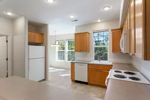 858 NE Caden Ave, Hillsboro, OR 97124 - Photo 13