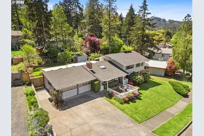 490 E 46th Ave, Eugene, OR 97405 - Photo 3