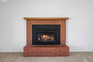490 E 46th Ave, Eugene, OR 97405 - Photo 7