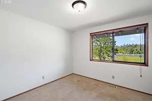 490 E 46th Ave, Eugene, OR 97405 - Photo 21