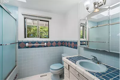 490 E 46th Ave, Eugene, OR 97405 - Photo 23