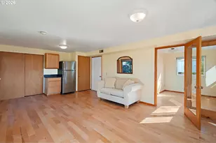 490 E 46th Ave, Eugene, OR 97405 - Photo 37