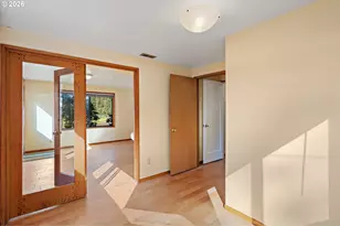 490 E 46th Ave, Eugene, OR 97405 - Photo 39