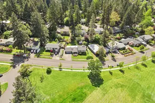 490 E 46th Ave, Eugene, OR 97405 - Photo 47