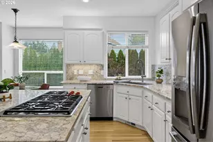 3874 NW Loriann Dr, Portland, OR 97229 - Photo 15