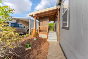 4364 Bren Loop NE, Salem, OR 97305 - Photo 5