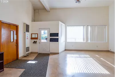 489 Front St, Junction City, OR 97448 - Photo 25