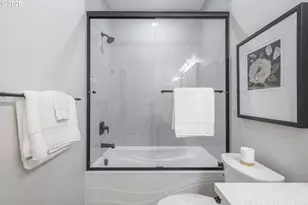 5957 Pikes Pass St SE, Salem, OR 97305 - Photo 39