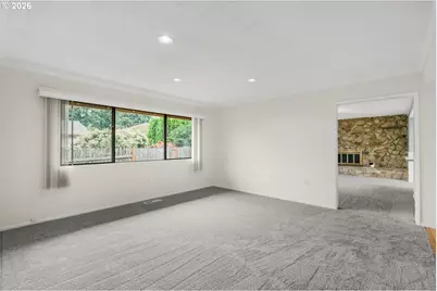 12325 SW King Richard Dr, Portland, OR 97224 - Photo 9