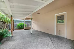 12325 SW King Richard Dr, Portland, OR 97224 - Photo 27