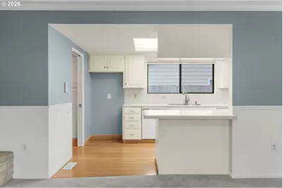 12325 SW King Richard Dr, Portland, OR 97224 - Photo 15
