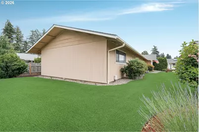 12325 SW King Richard Dr, Portland, OR 97224 - Photo 31
