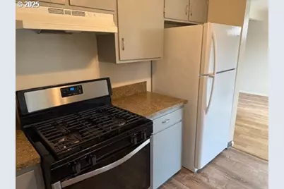 4695 Fox Hollow Rd, Eugene, OR 97405 - Photo 5