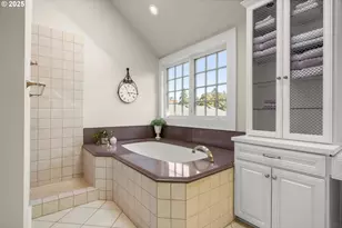 4368 Lakeview Blvd, Lake Oswego, OR 97035 - Photo 29