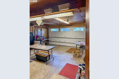 212 Park St, Riddle, OR 97469 - Photo 27