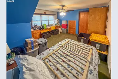 212 Park St, Riddle, OR 97469 - Photo 19