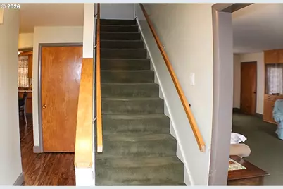 212 Park St, Riddle, OR 97469 - Photo 15